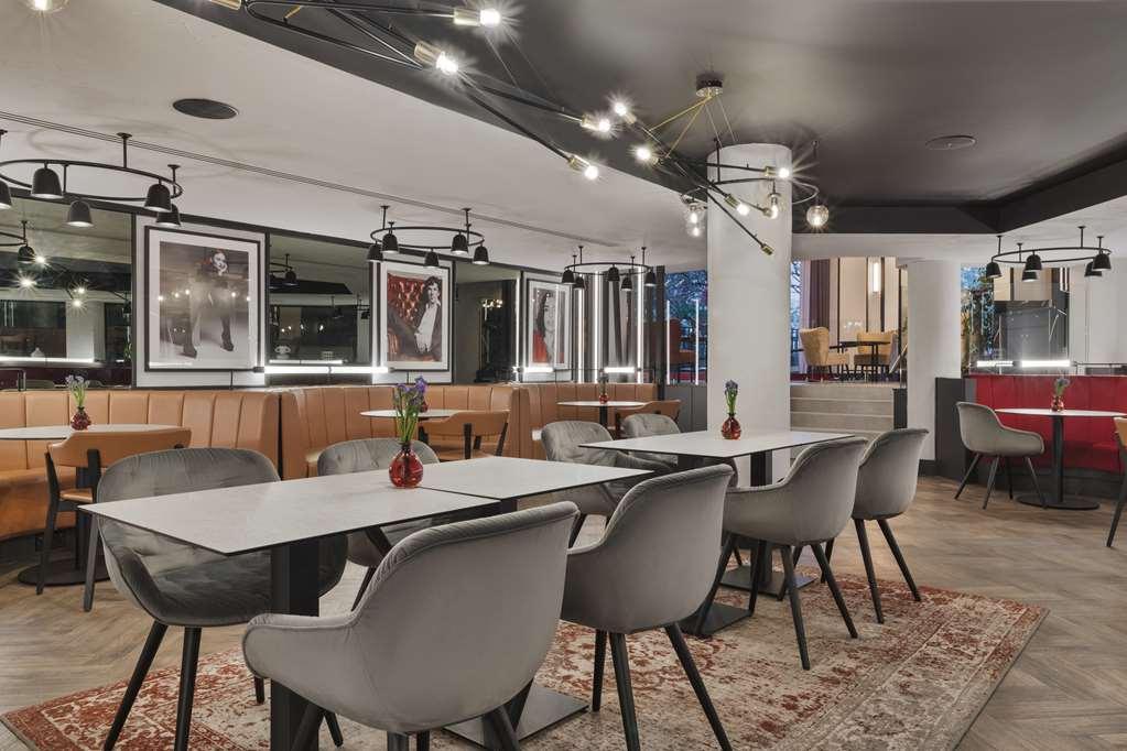 Radisson Red Heathrow Hotel 4*